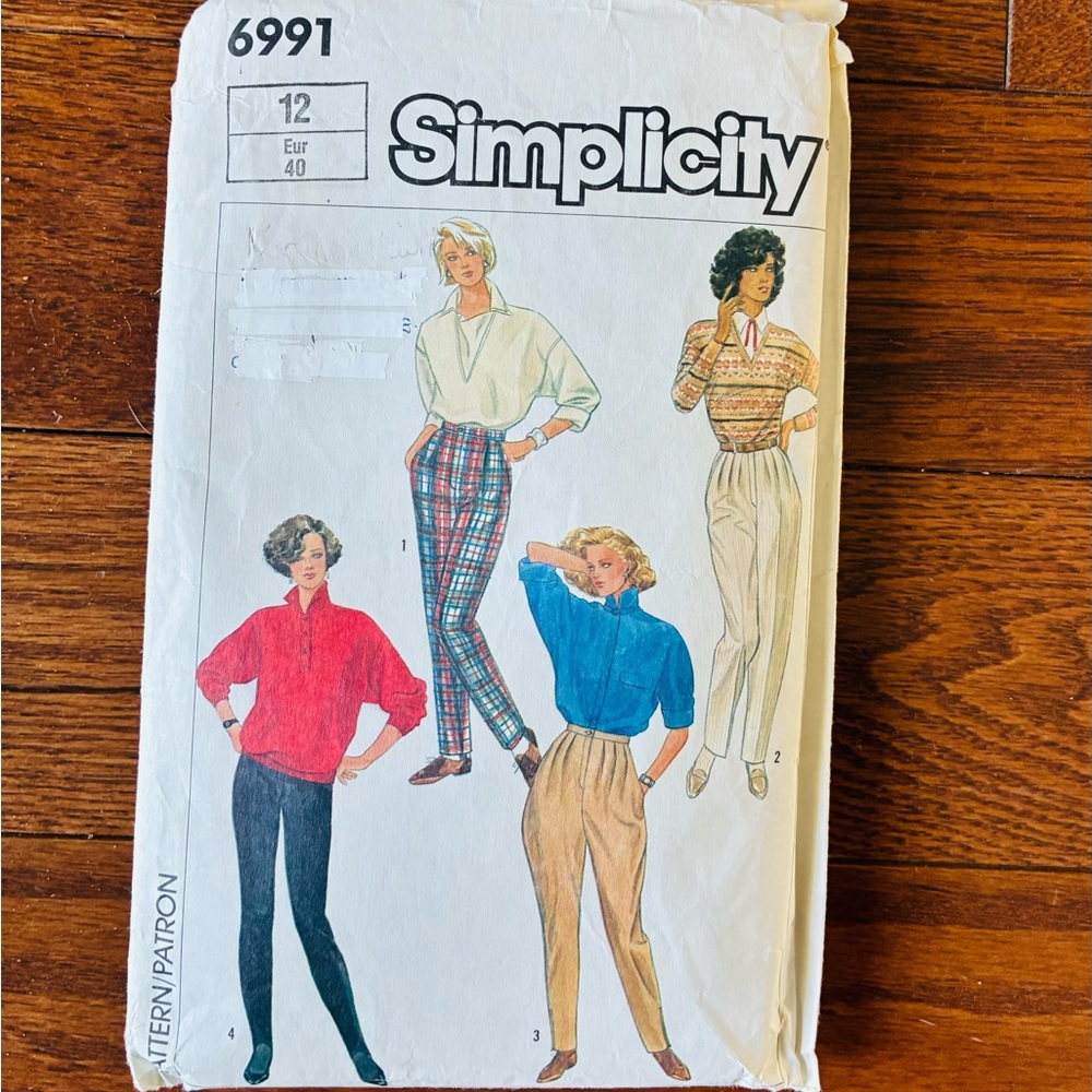 Simplicity Pattern 6991 - Classic Sewing Designs